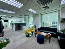 Oue Downtown (D1), Office #470080141